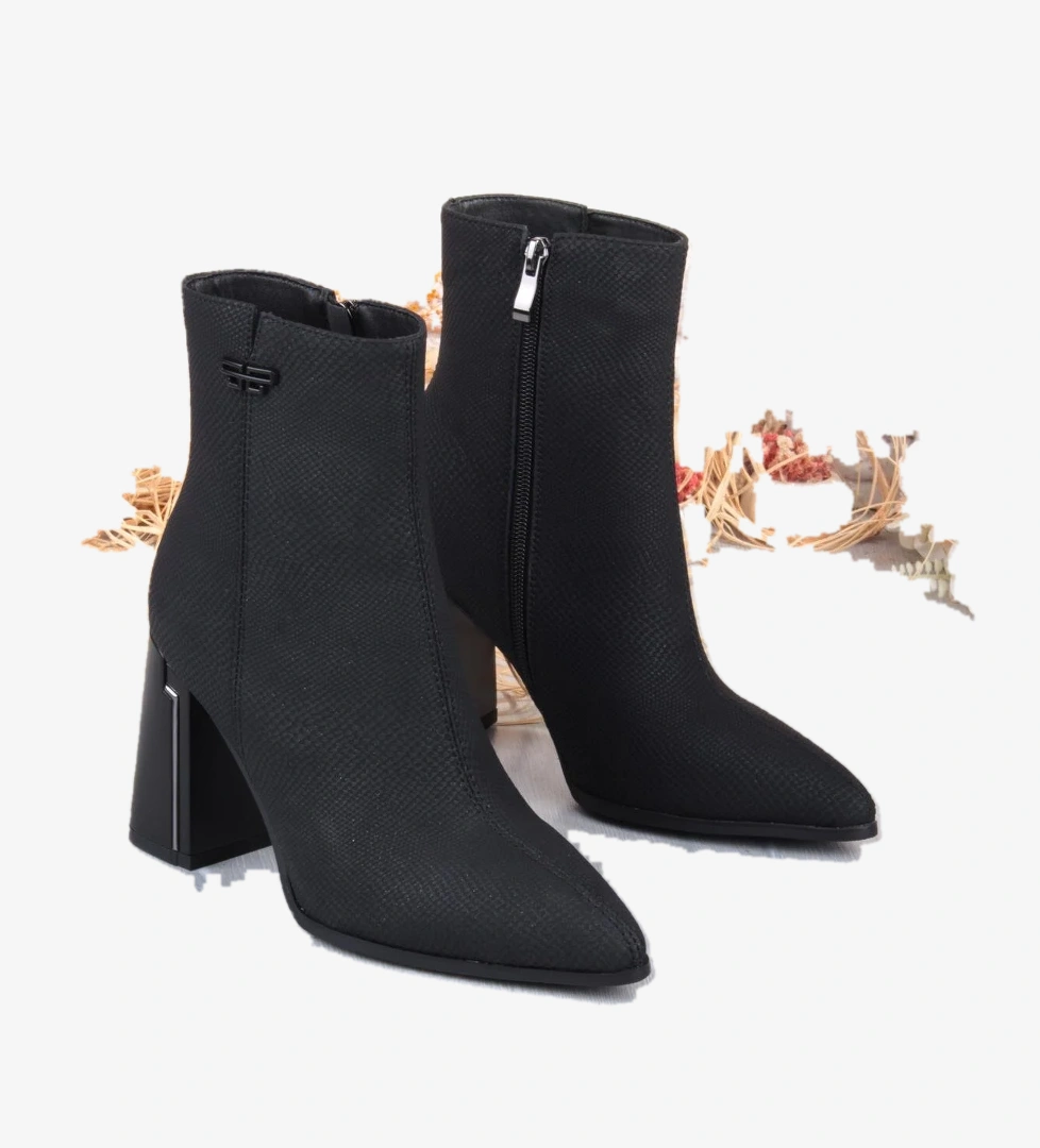 25K137 Baskılı Deri 8 Cm Yükseklik Kalın Topuklu Sivri Burun Kadın Bot - Görsel 1