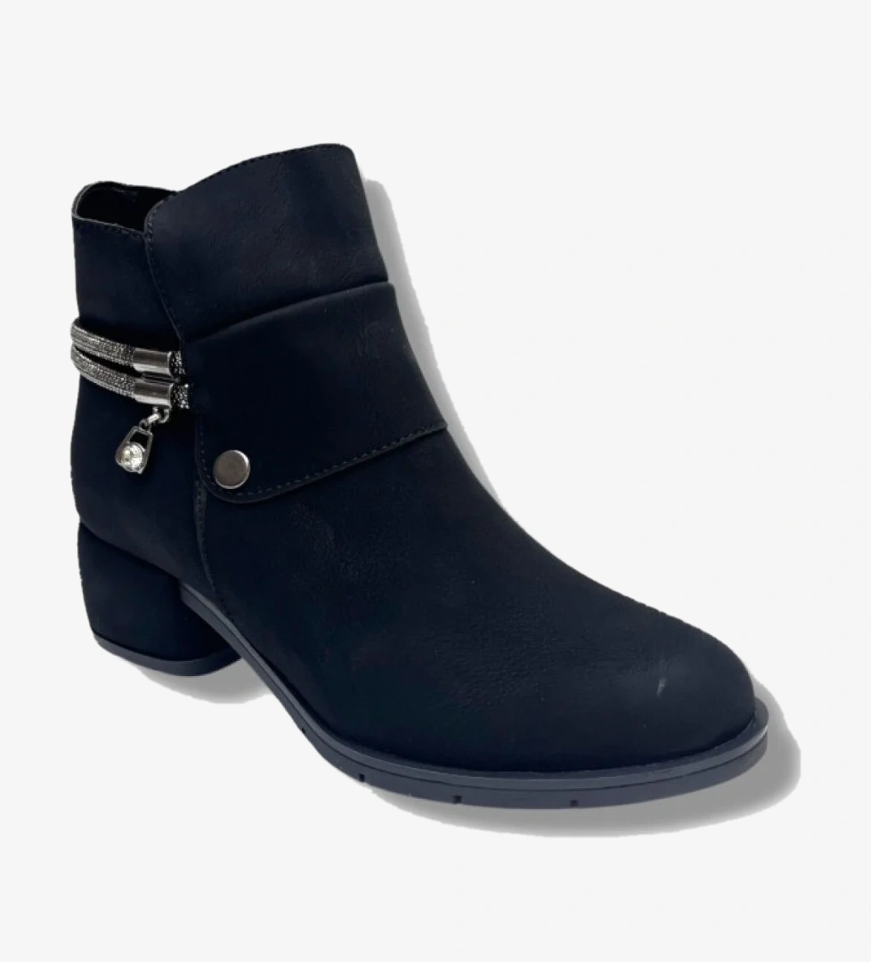 508-26 Yağlı Deri Trend Fashion Kadın Bot - Görsel 1