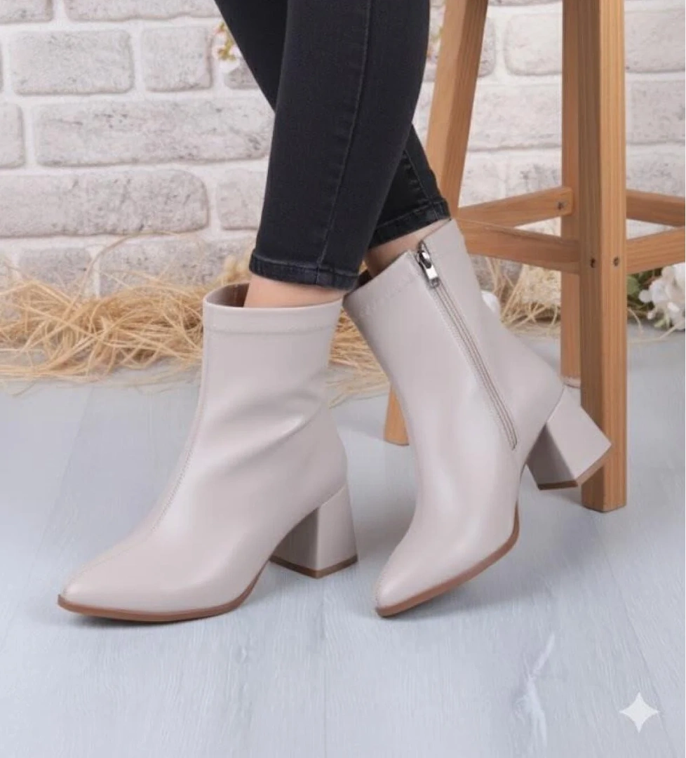 1193 Uraz Rahat 6 Cm Kalın Topuk Yüksekliği Sivri Burun Kadın Bot