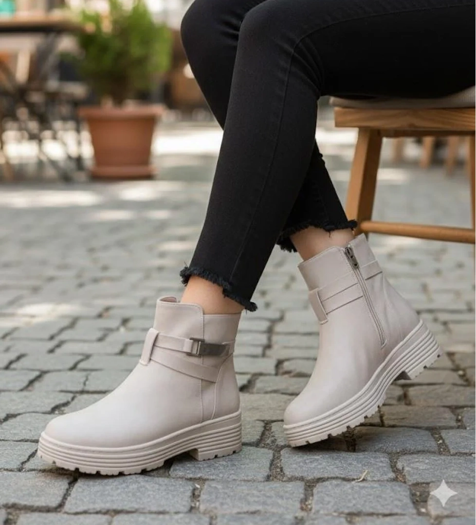 1186 Rahat Sıcak Astar Kaymaz Taban Fermuarlı Kadın Bot