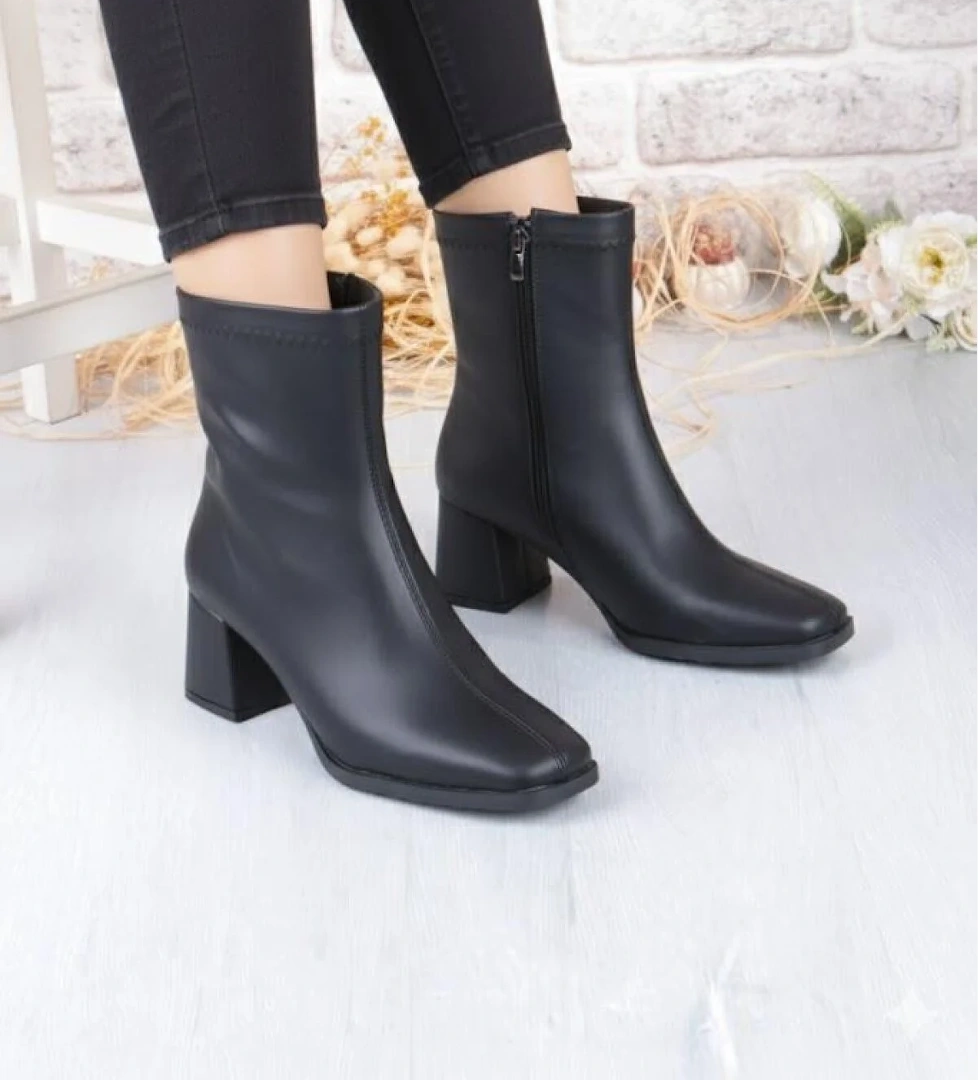 Fort 1195 Uraz Rahat 6 Cm Kalın Topuk Yüksekliği Kut Burun Kadın Bot model görseli