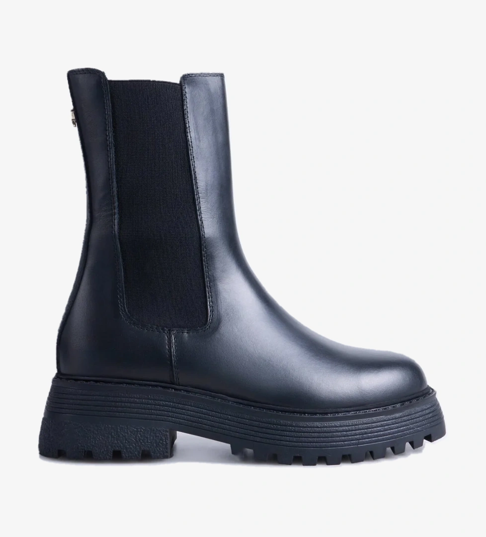 Fabrika Siyah Kadın Deri Bot VICENTE NEW model görseli