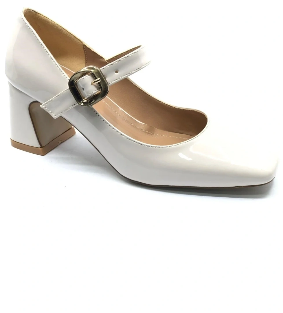 Feles Baretli Detaylı Küt Burun Topuklu Kadın Ayakkabı model görseli