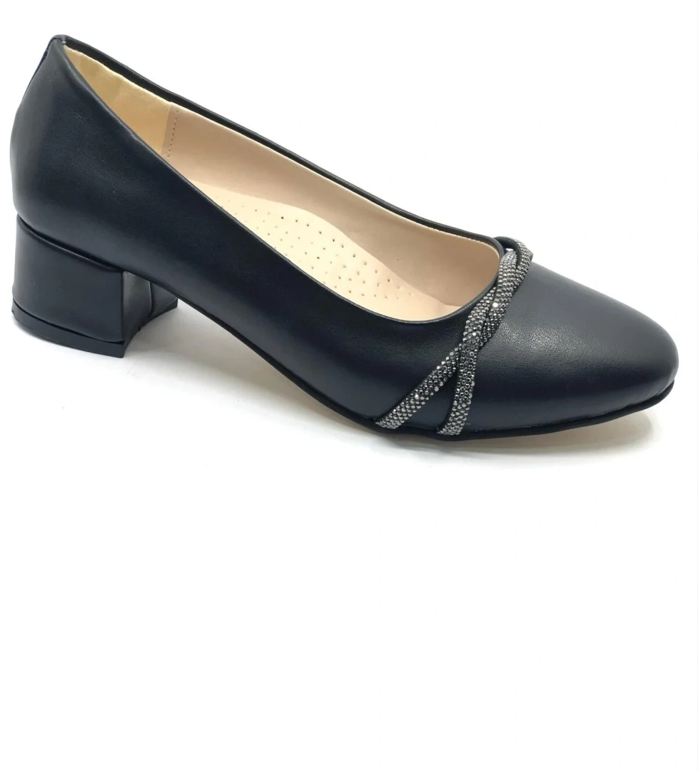 İremsu Şerit Taş Detaylı Kadın Ayakkabı model görseli