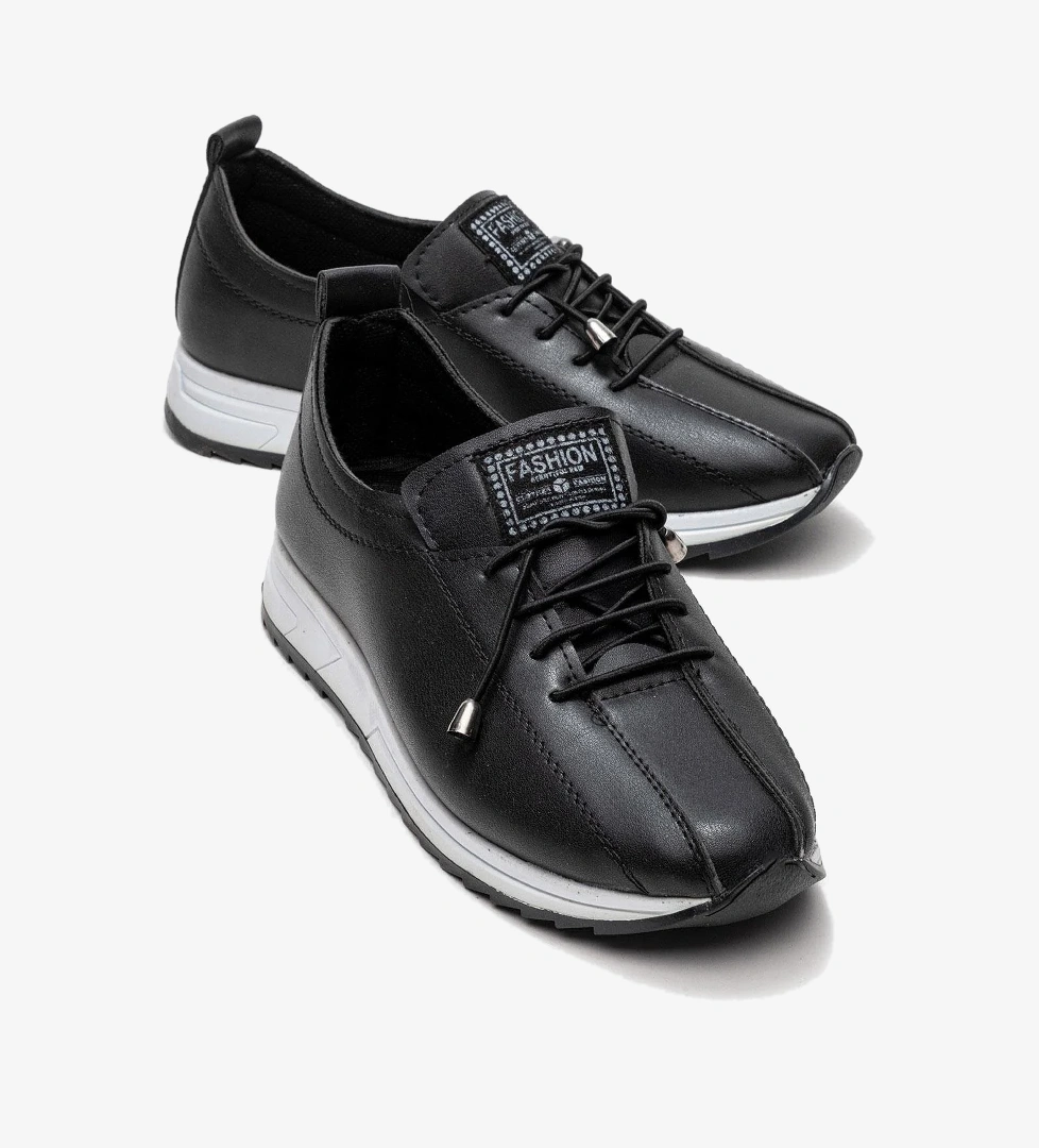 Yumuşak Tabanlı Kadın Ayakkabı SİYAH BEYAZ