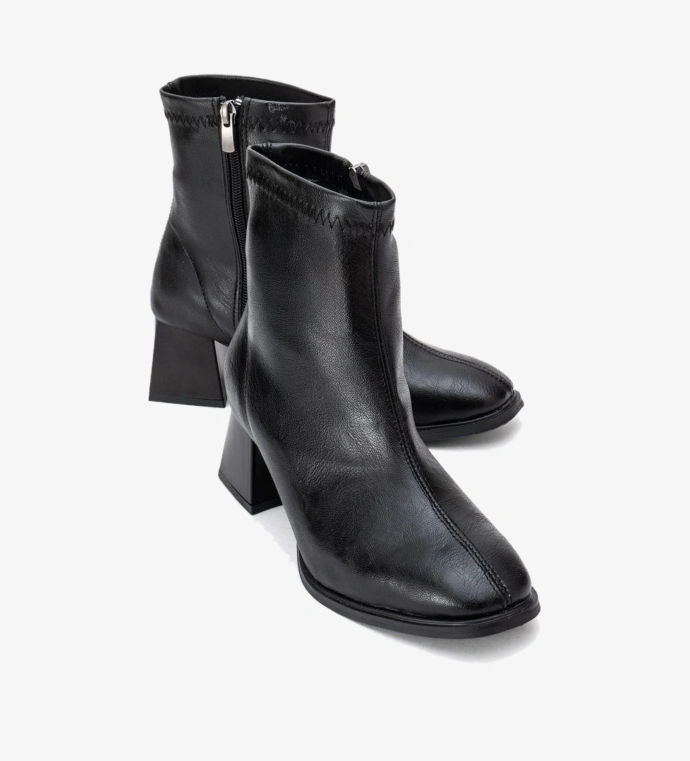 Ccway Sade Streçli Küt Burunlu Bot Kahve Si̇yah Ci̇lt model görseli