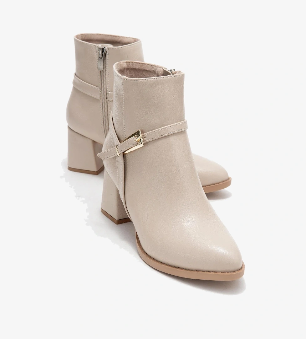 Sivri Burunlu Tokalı Kadın Topuklu Bot TEN CİLT