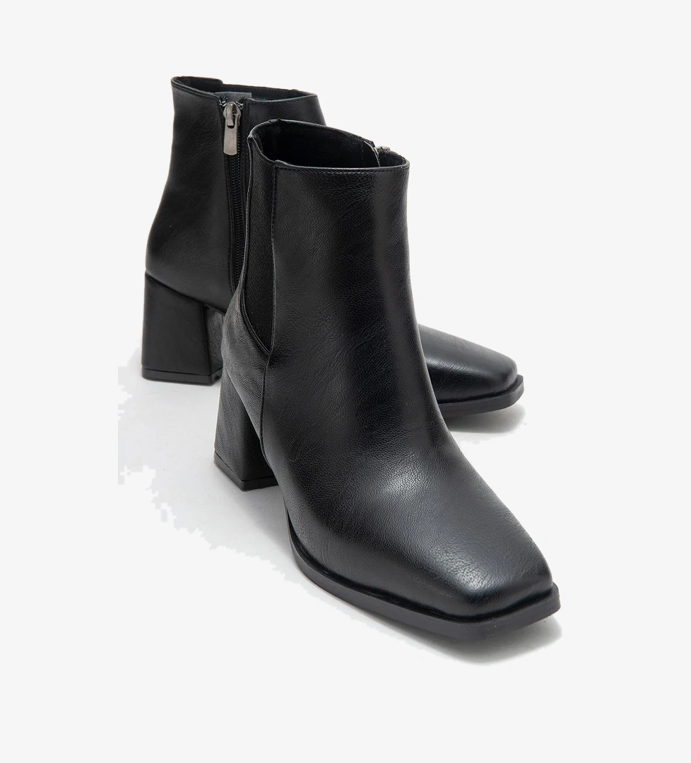 Ccway Küt Burunlu Sade Lastikli Kadın Topuklu Bot Ci̇lt model görseli