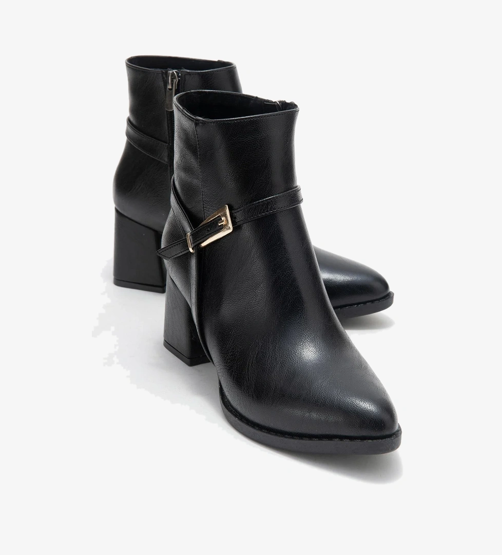 Sivri Burunlu Tokalı Kadın Topuklu Bot SİYAH CİLT