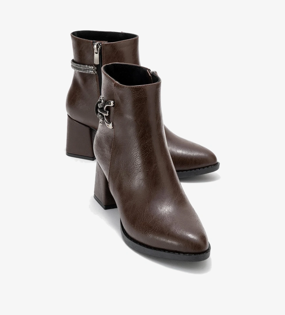 Ccway Kadın Taşlı Bot Topuklu Ci̇lt model görseli