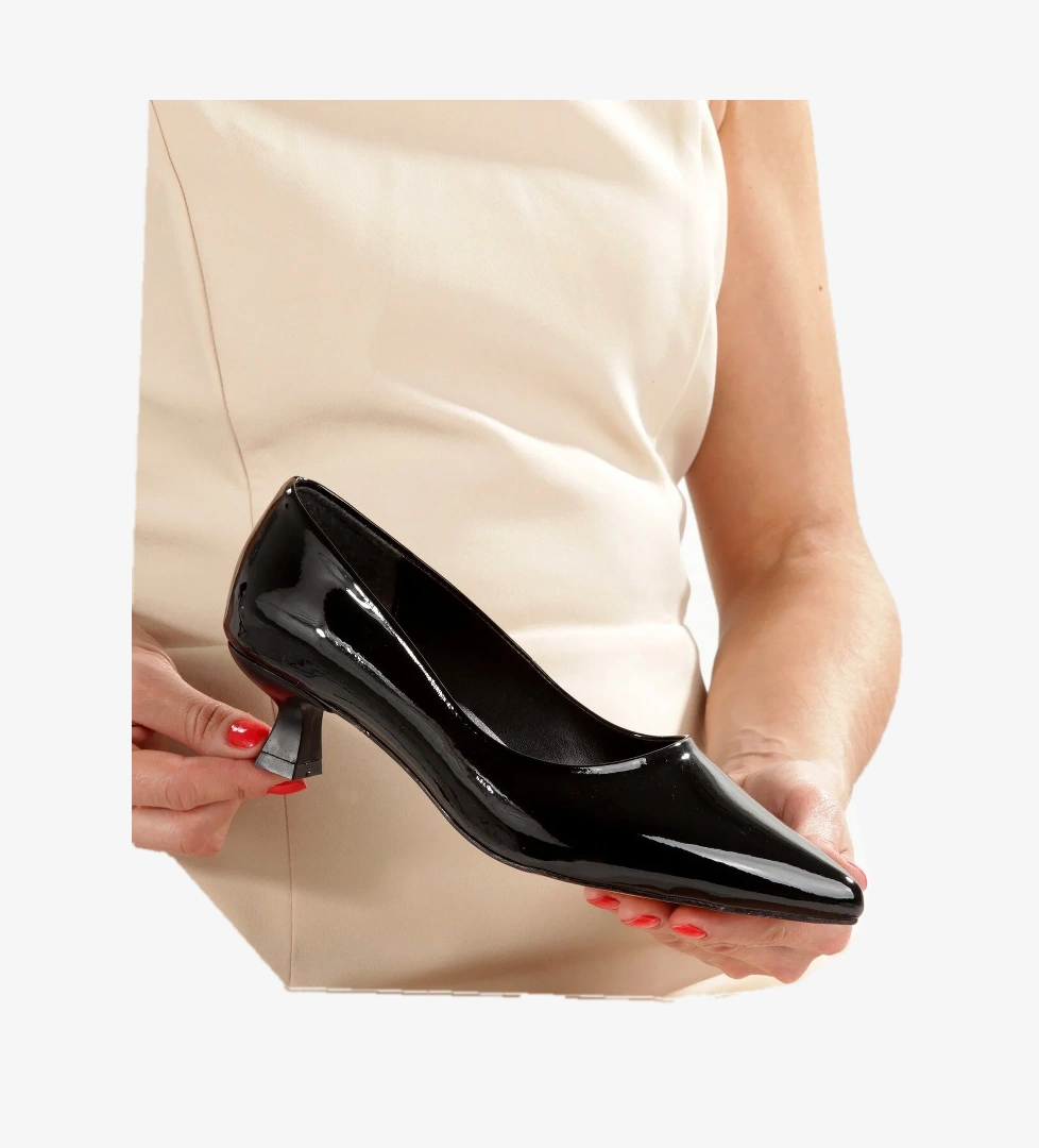 Modabuymuş Siyah Rugan Alçak Kısa Fındık Topuklu Stiletto Abiye Ayakkabı MiniKandy model görseli