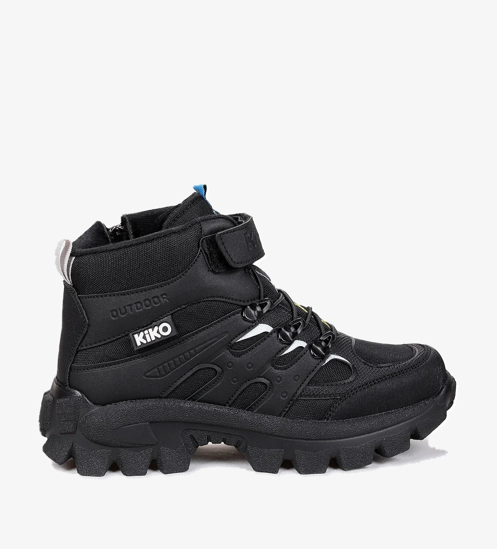 Sumy Termo Taban Cırtlı Erkek Çocuk Spor Bot Ayakkabı Siyah - Beyaz