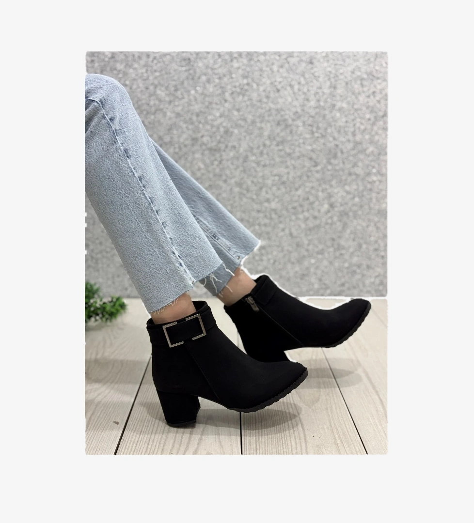 Tokalı Klasik Kadın Bot