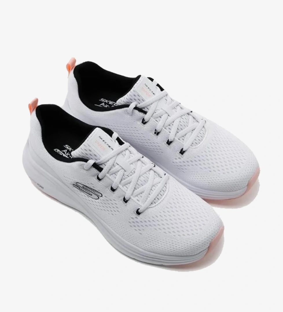 Skechers Vapor Foam Kadın Spor Ayakkabı model görseli
