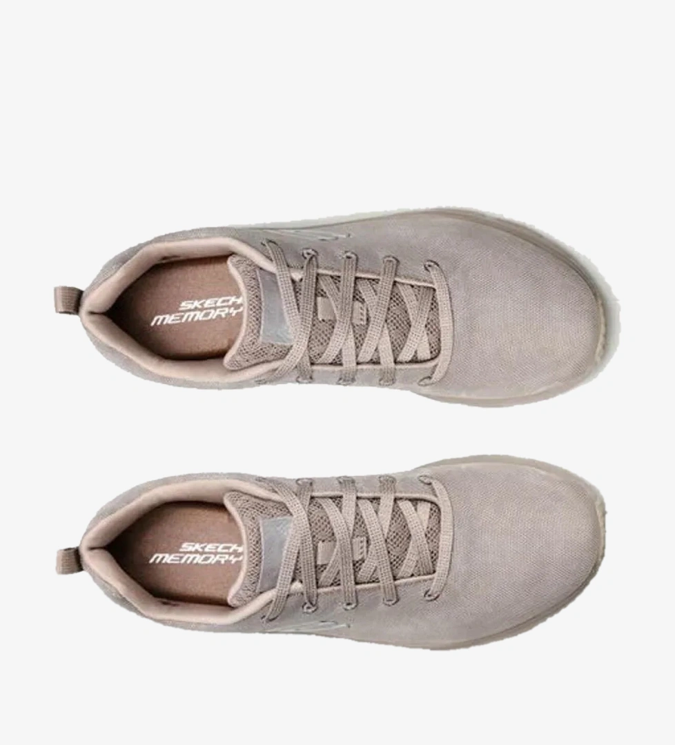 Skechers Fashion Fit Kadın Günlük Ayakkabı model görseli