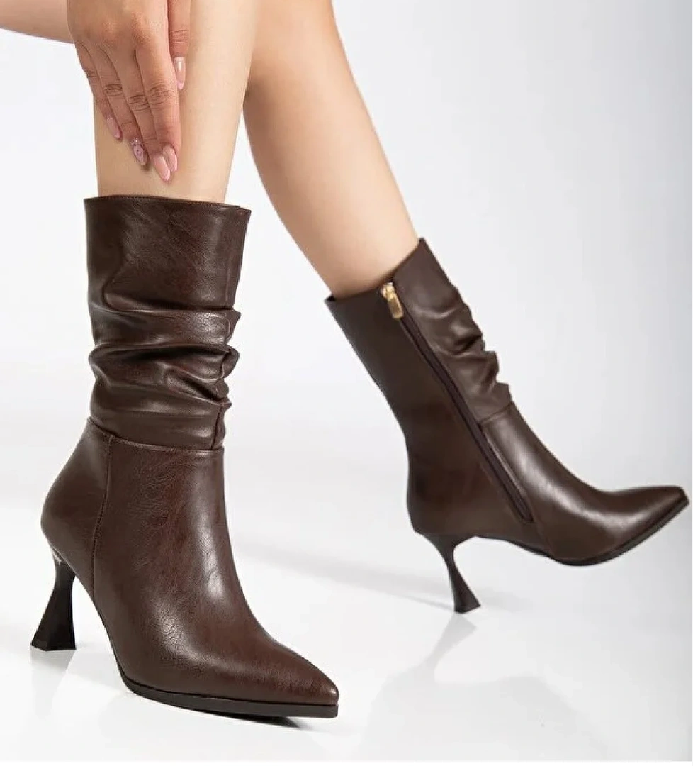 Feles Yandan Fermuarlı Büzgülü Kadın Çizme model görseli