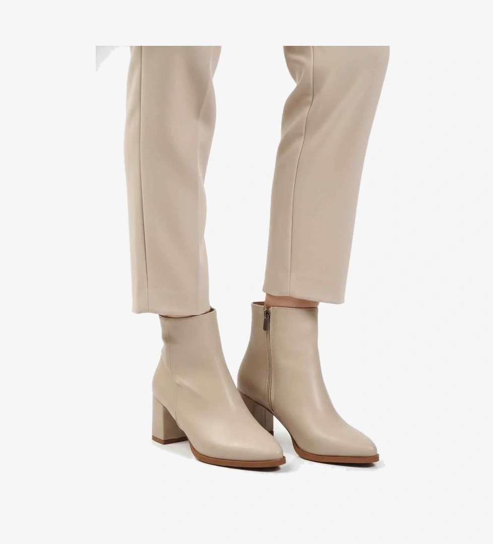 Bej Cilt Fermuarlı Polarlı Kaymaz Kadın Topuklu Bot 343126 Z