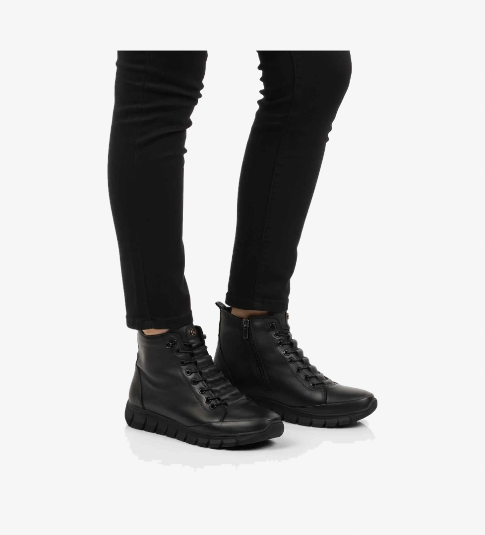 Aspor Siyah Hakiki Deri İçi Polarlı Fermuarlı Kadın Düz Bot