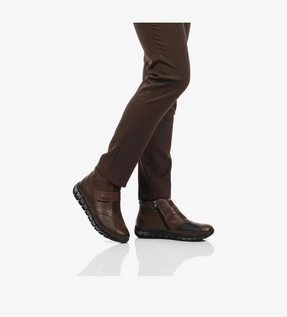 Aspor Kahve Hakiki Deri İçi Polarlı Fermuarlı Kadın Düz Bot