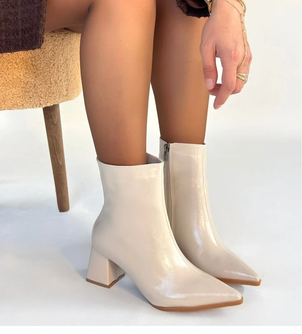 Bej Rugan Fermuarlı Kadın Topuklu Bot - Görsel 1