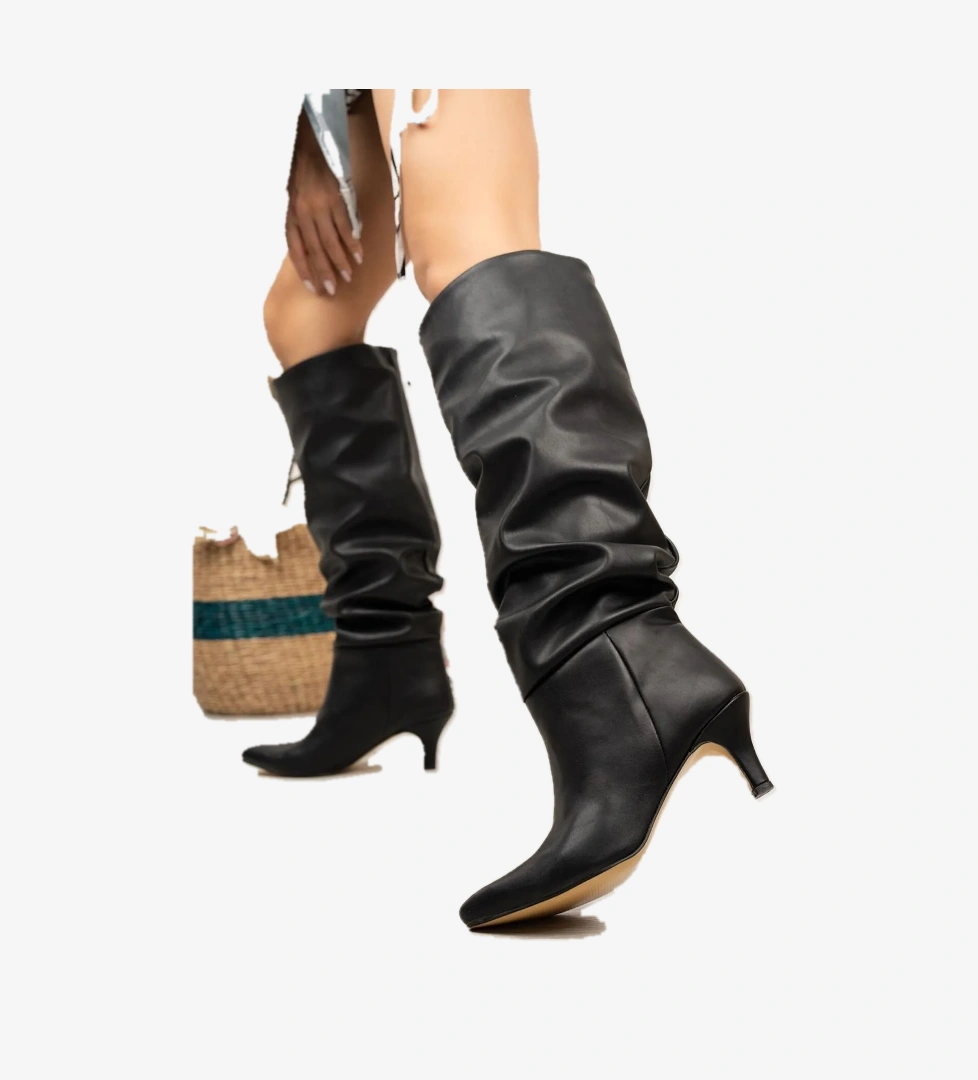 Seribo Kısa Topuk Büzgülü Sivri Burun Fermuarsız Kadın Çizme