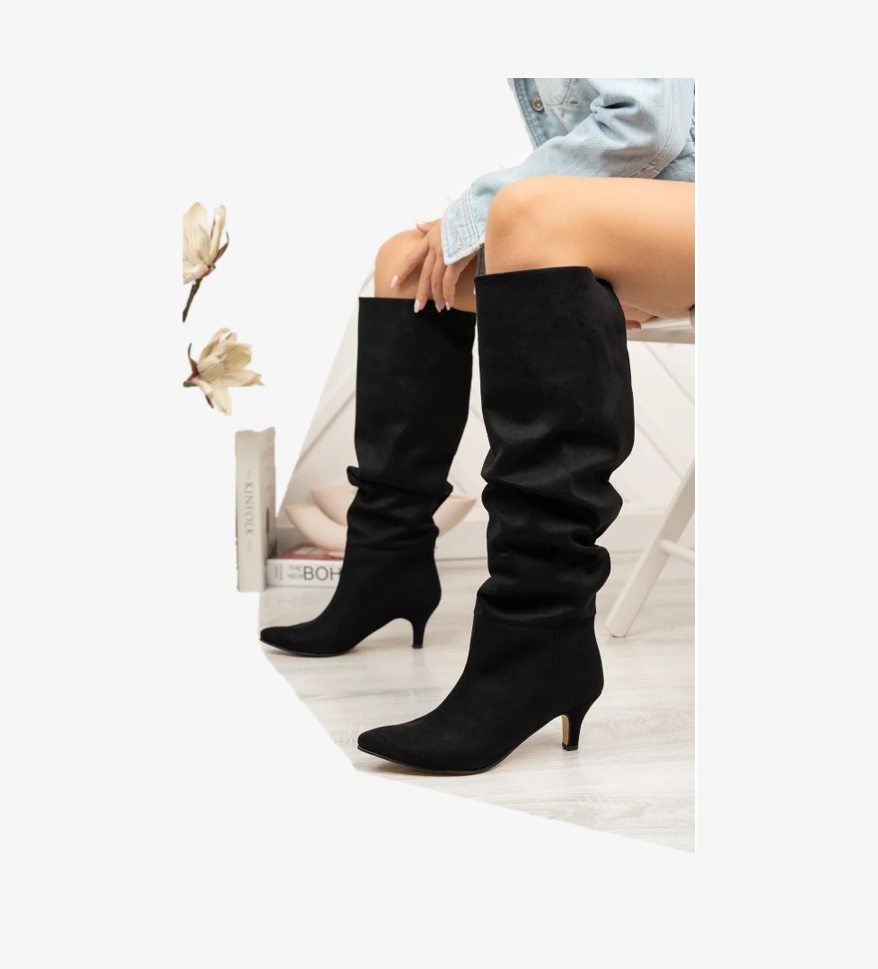 Seri̇bo Seribo Kısa Topuk Büzgülü Sivri Burun Fermuarsız Kadın Çizme model görseli