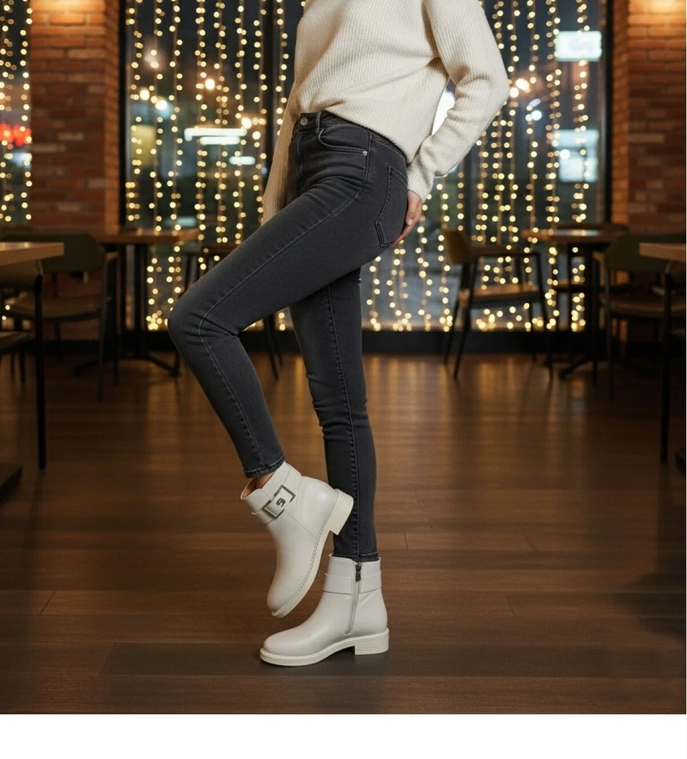 910 Logo Detaylı Günlük Fermuarlı Kadın Bot - Görsel 1