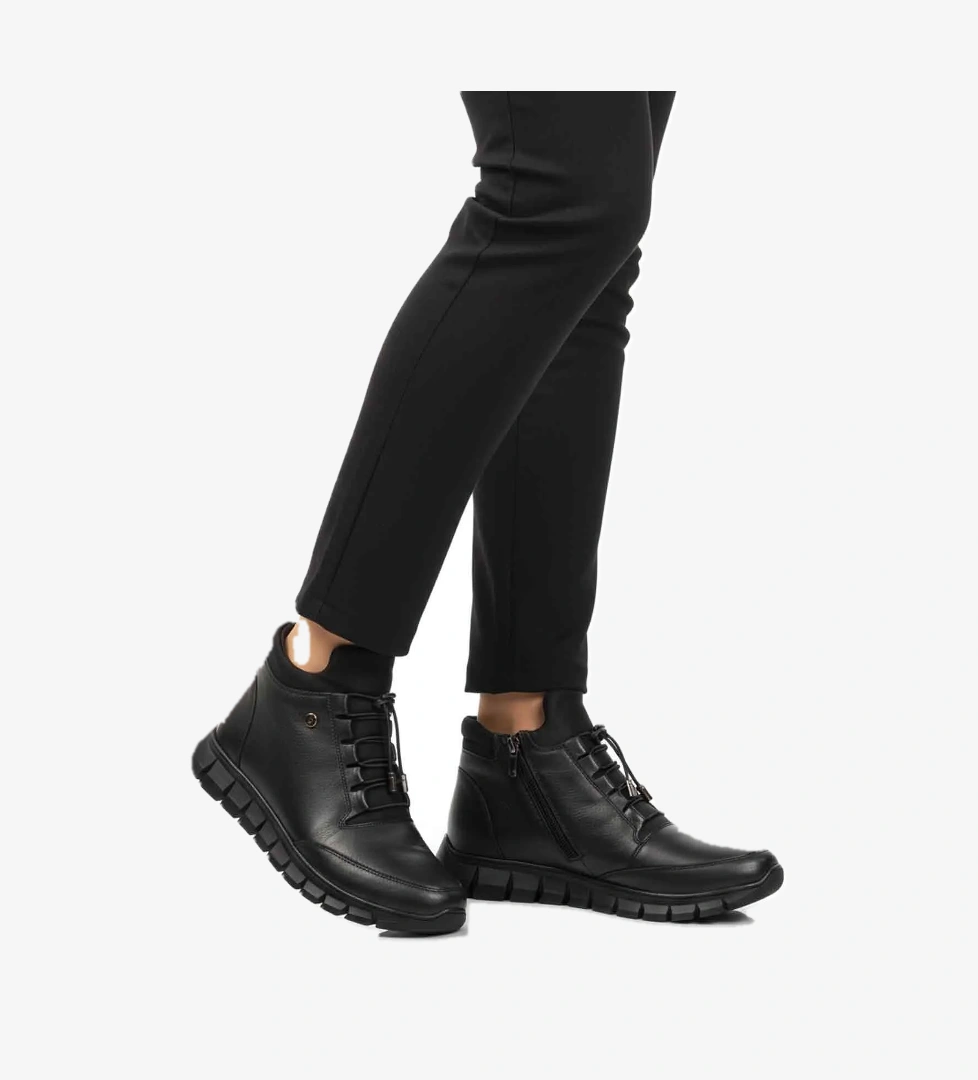 Siyah Hakiki Deri İçi Polarlı Kaymaz Fermuarlı Kadın Bot 3615 Z - Görsel 1