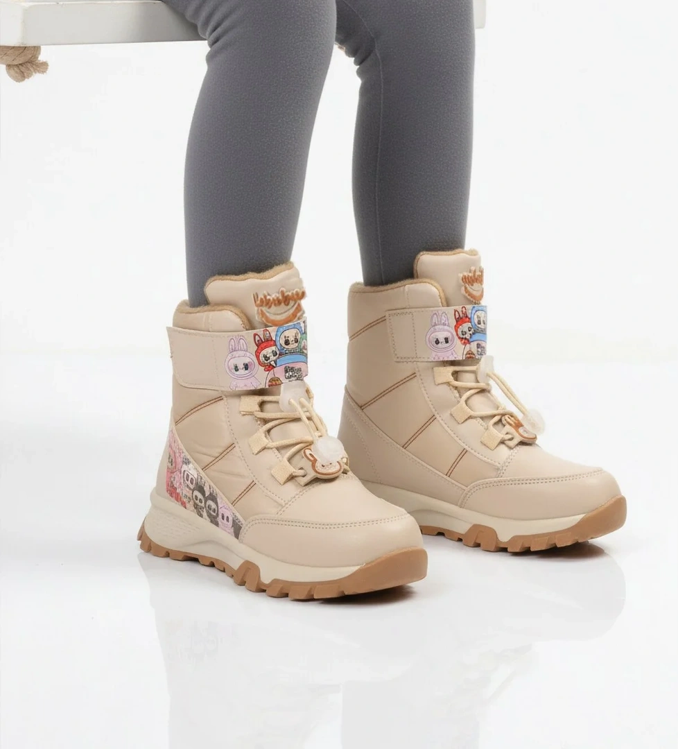 Ayakmod Bej Siyah İçi Kürklü Soğağa Dirençli Kaymaz Kız Çocuk Bot 999 F model görseli