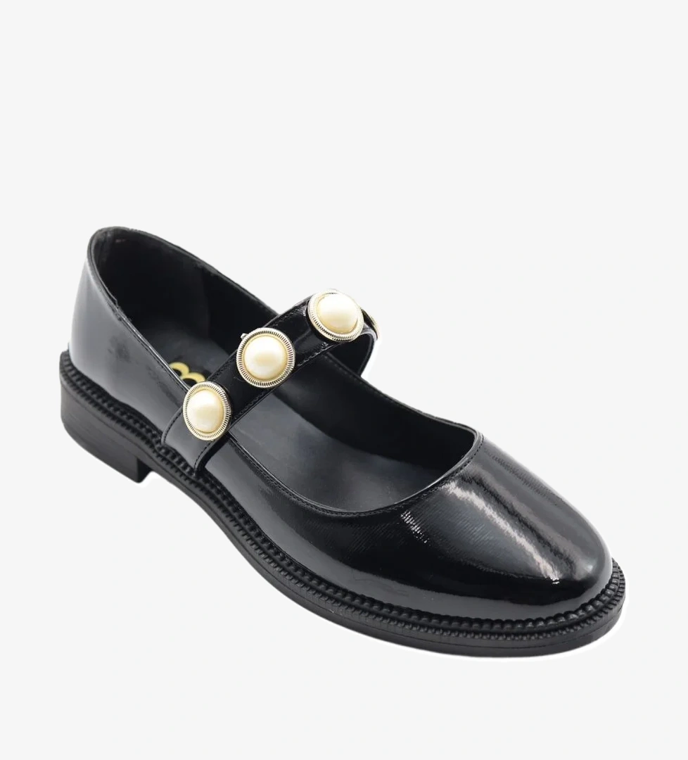 Ayakkabımood Rugan Kemerli Kadın Babet Ayakkabı model görseli