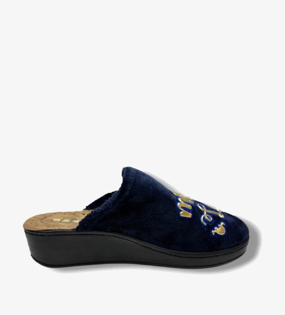 213.Z.018 Parlak Gold Yazılı Yün Kumaş Halı Kadın Terlik - Görsel 1