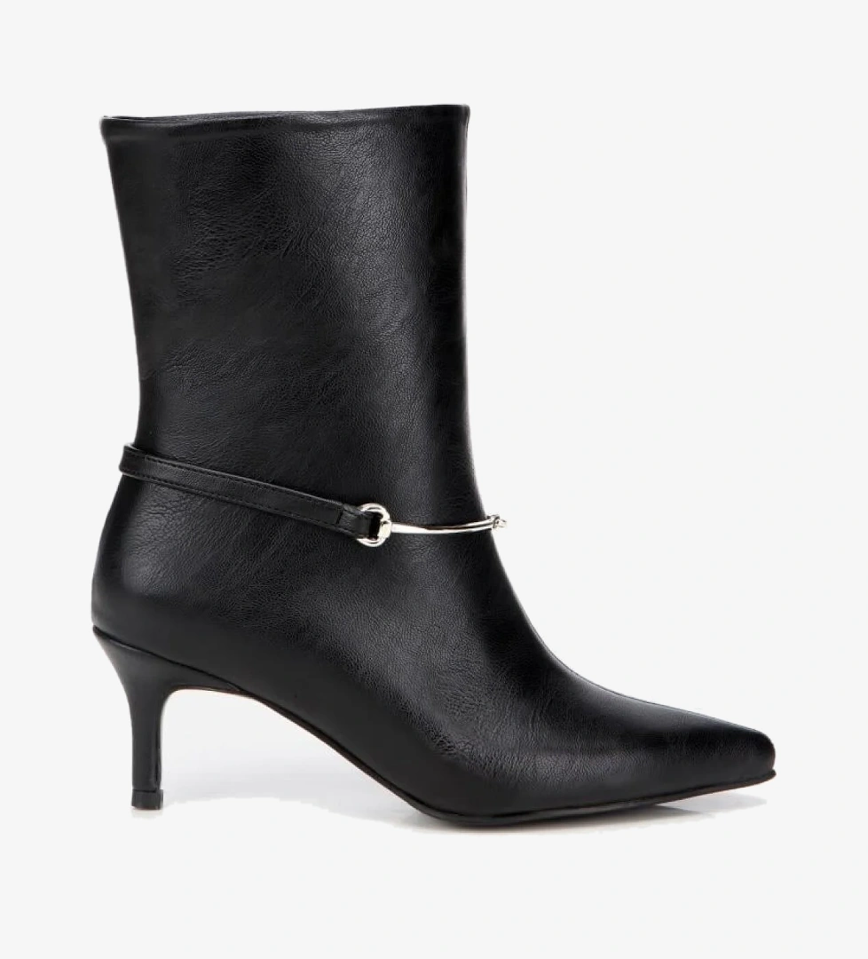 Yaya By Hotiç Kadın Kemer Detaylı Tokalı Bilekte Topuklu Bot model görseli