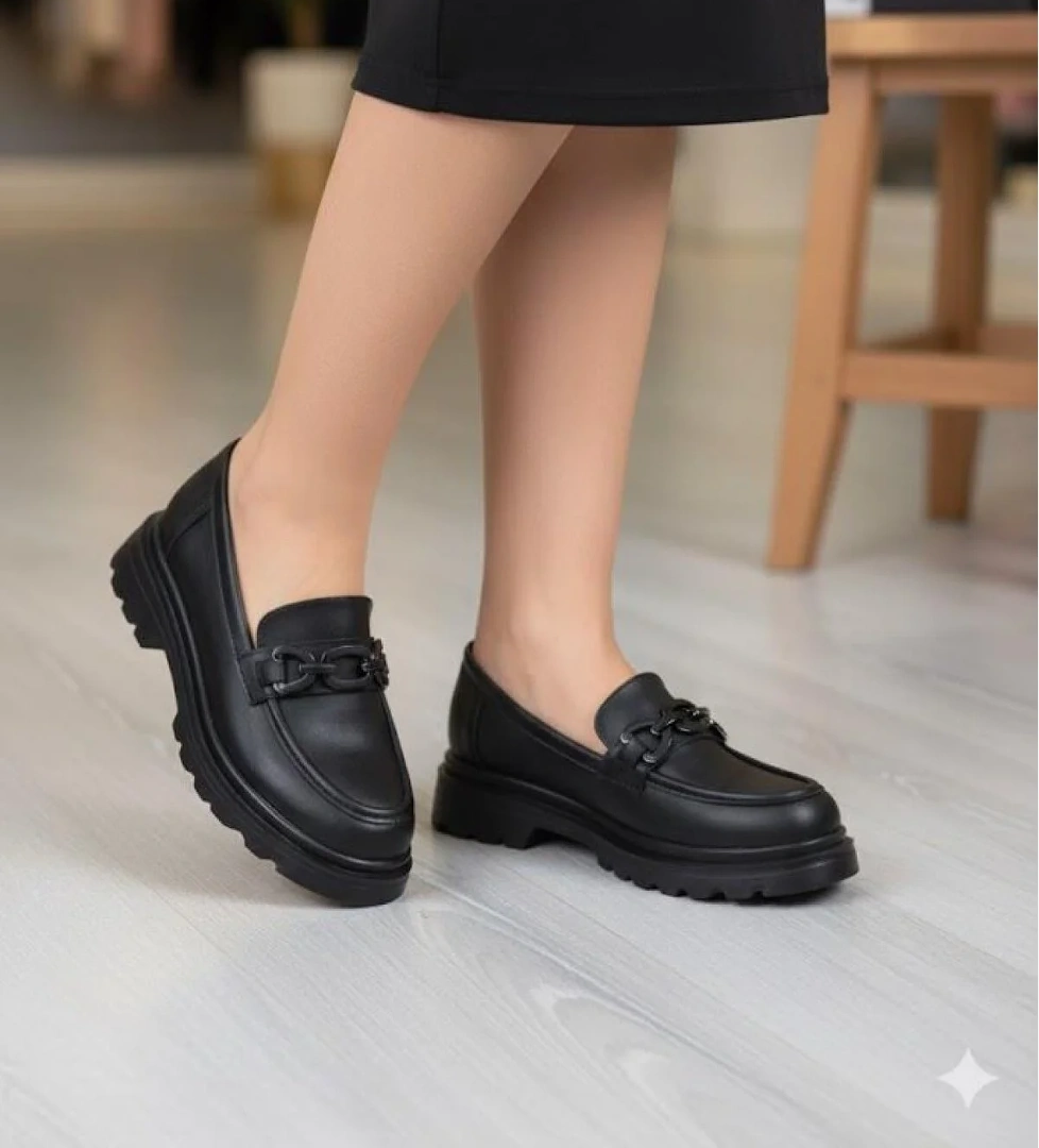 Fort 35834 Siyah Cilt Toka Detaylı Rahat Loafer Kadın Ayakkabı model görseli