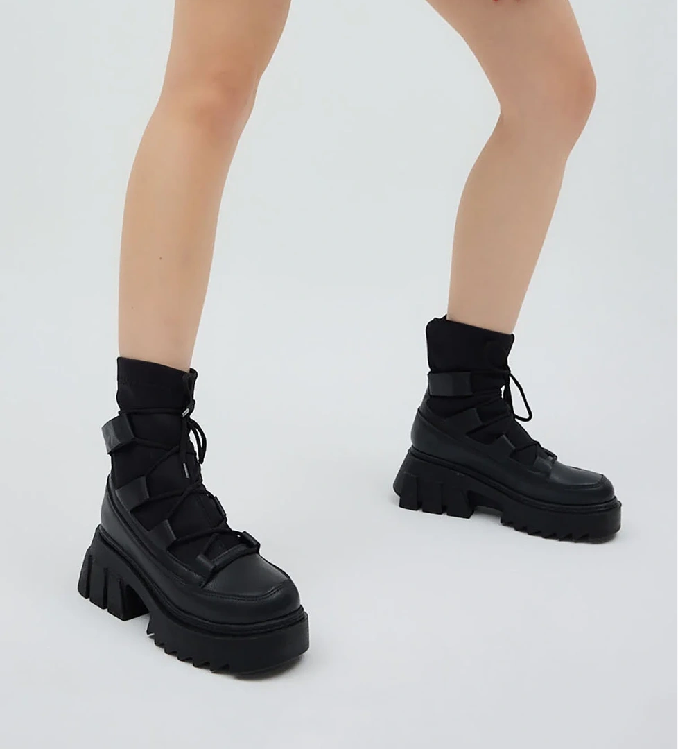 Kadın Siyah Kalın Platform Poli Taban Streç Bağcıklı Bot - Görsel 1