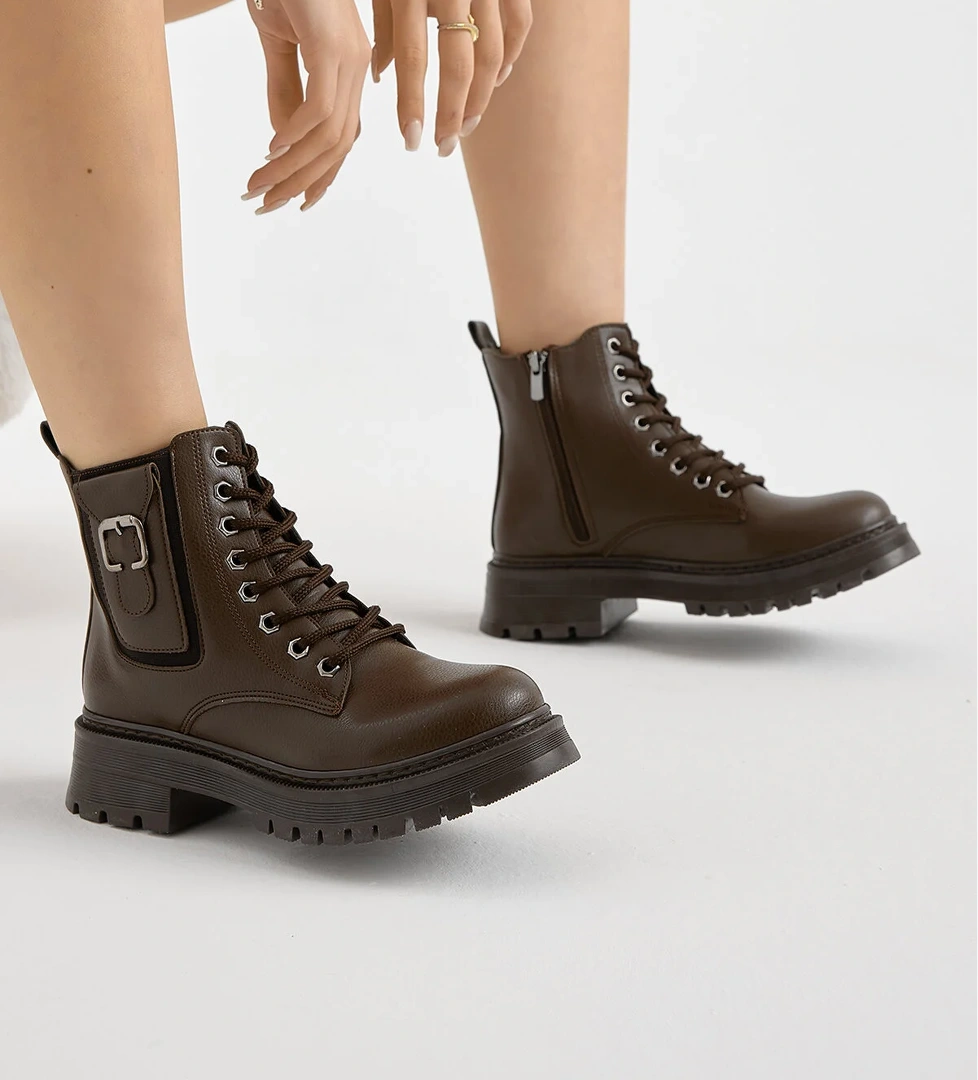 Kadın Kahve Kalın Termo Taban Tokalı Bağcıklı ve Fermuarlı Bot - Görsel 1