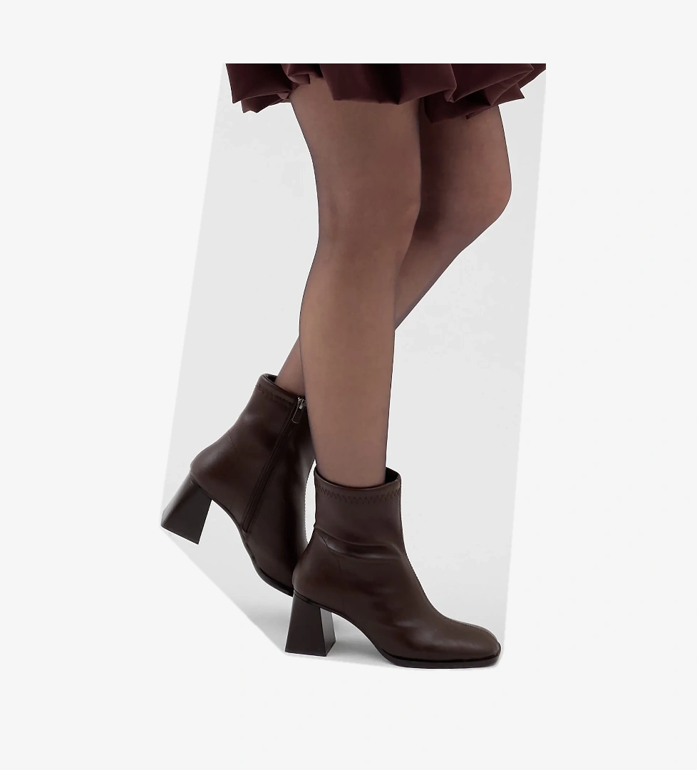 Kadın Kahve Cilt TPU Taban Düz Desen Fermuarlı Kalın Topuklu Bot