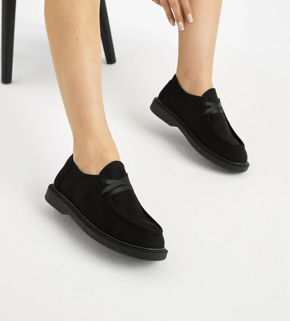 Kadın Siyah Termo Taban Süet Görünümlü Bağcıklı Günlük Loafer