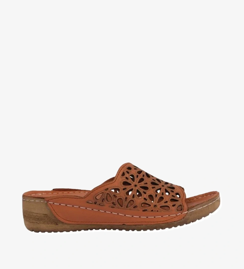 Lazer Kesim Hakiki Deri Delikli Ortopedik Rahat Taban Kadın Terlik NAPA-226 - Görsel 1