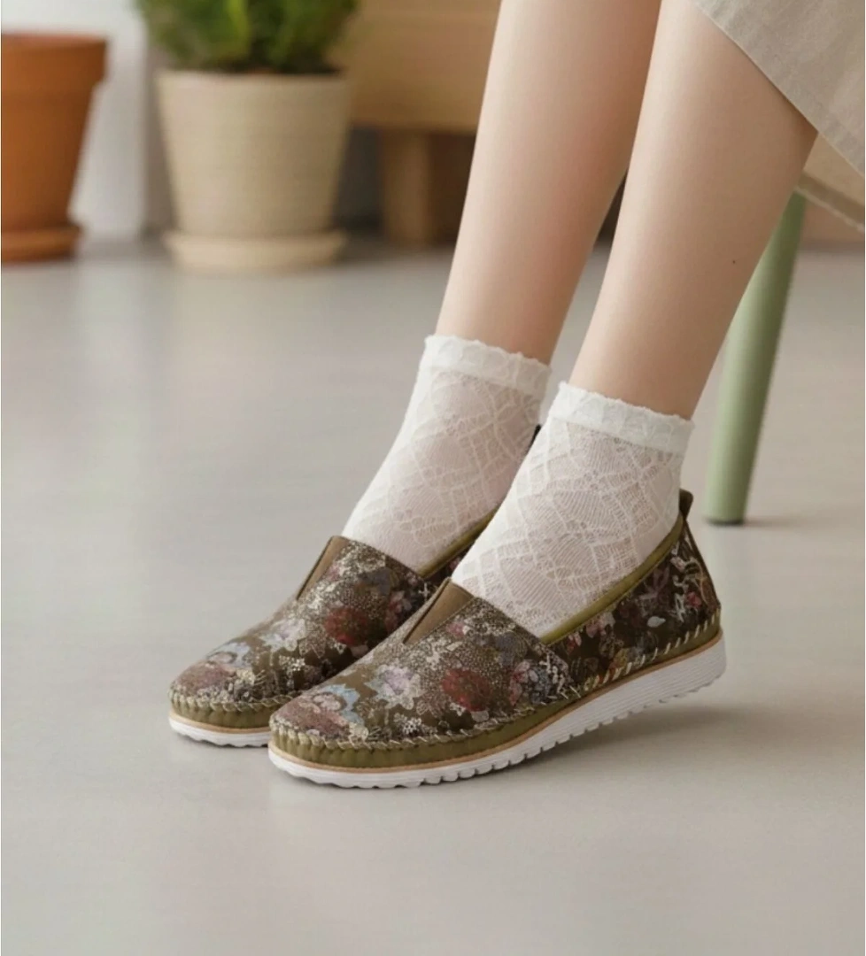 Çiçek Desenli Rahat Taban Esnek Yapılı Günlük Konforlu Babet Ayakkabı NAPA-108F - Görsel 1