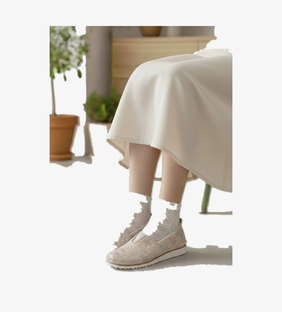 Çiçek Desenli Rahat Taban Esnek Yapılı Günlük Konforlu Babet Ayakkabı NAPA-108F - Görsel 1