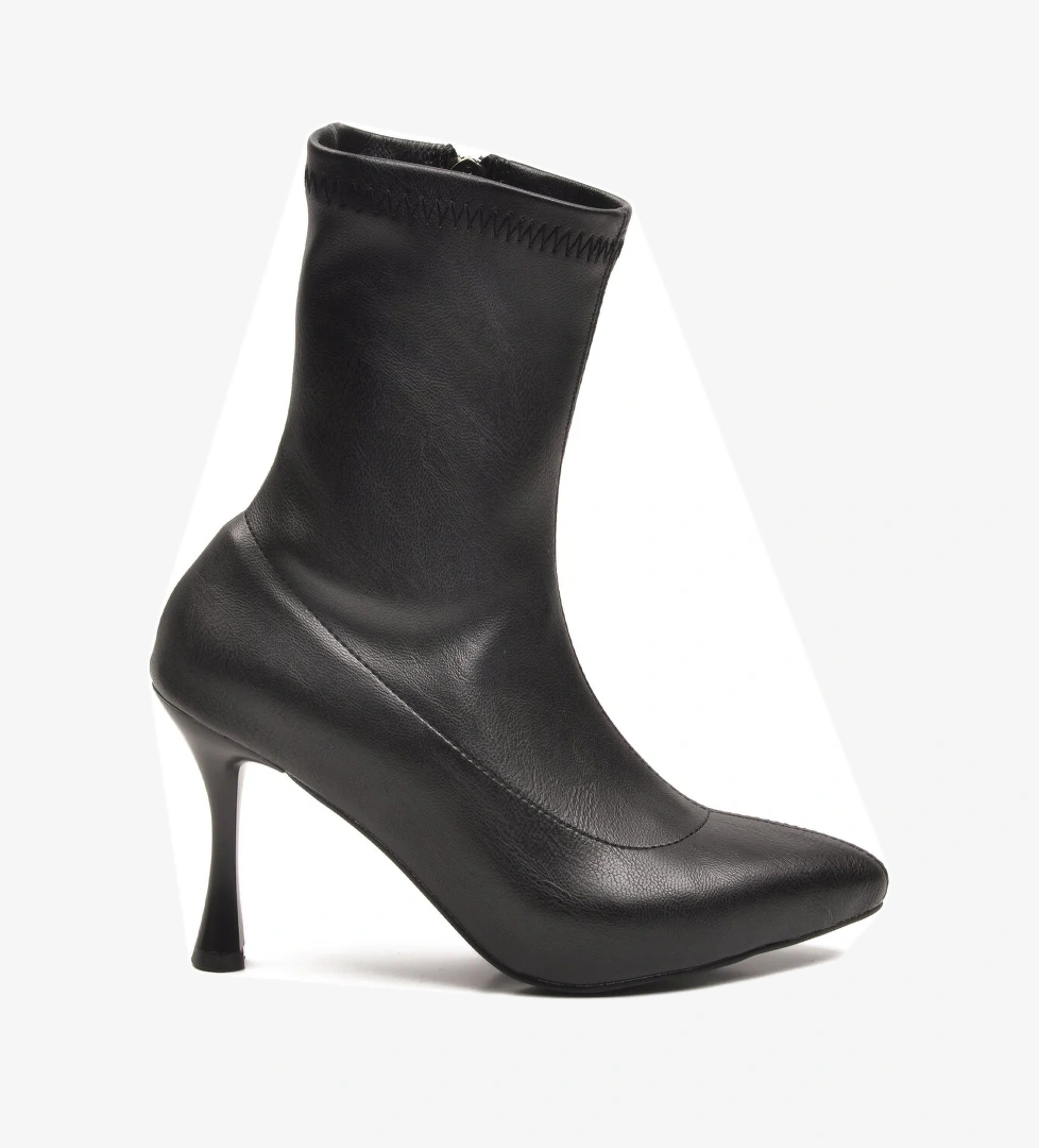 Siyah Kadın Polarlı Fermuarlı İnce Topuklu Bot 2614 Z