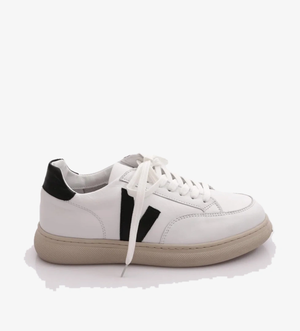 Dgn 2302 Kadin Sneakers Ayakkabi model görseli