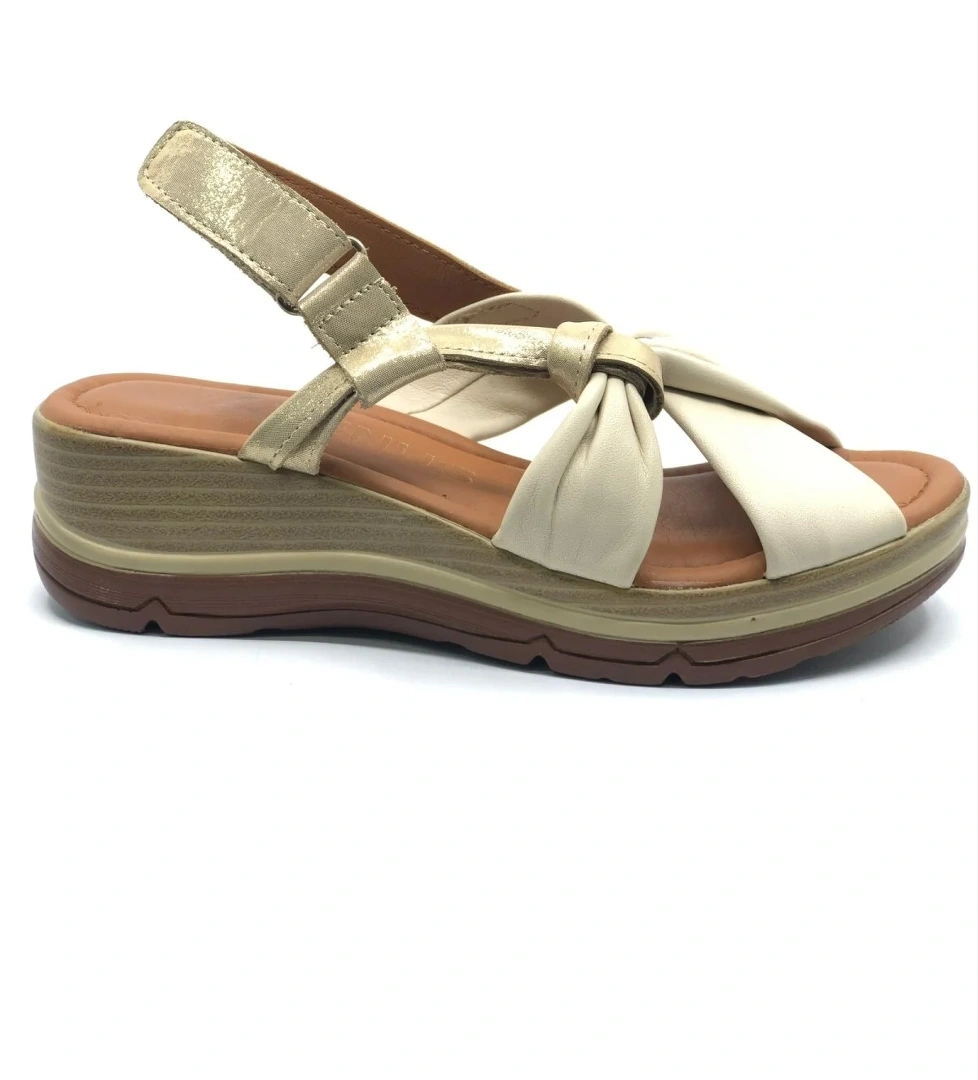 Venüs Tarda Hakiki Deri Comfort Ortopedik Kadın Sandalet model görseli