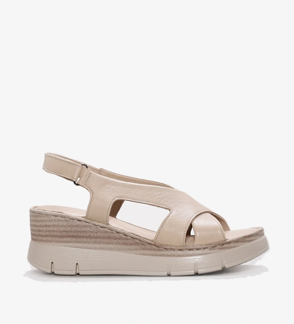 Hakiki Deri Kadın Dolgu Topuk Sandalet 621ZA1405 - Görsel 1