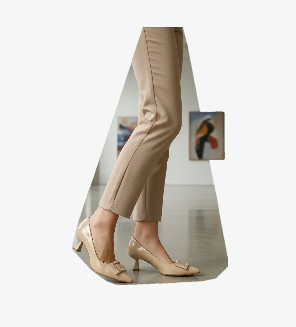 Ayakmod Ayakmod 357172 Z Bej Kırışık Rugan Kadın Abiye Ayakkabı Flo'da! Bej - 1. görsel