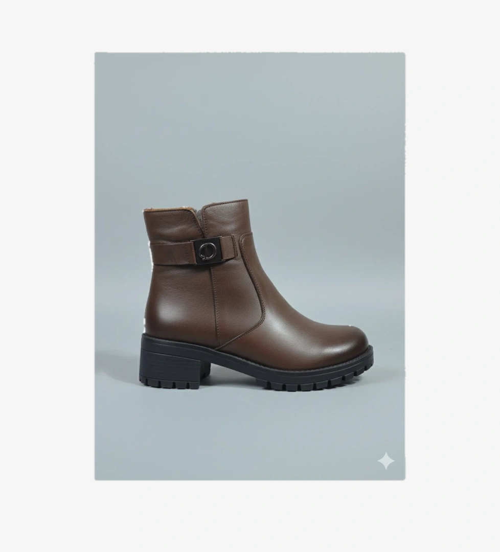 Marka Yılmaz Marka Yılmaz Kahverengi Öztürk Marka Kısa Topuklu (d) Tokalı Kadın Deri İçi Kürklü Bot Marka-822 Flo'da! Kahverengi - 1. görsel