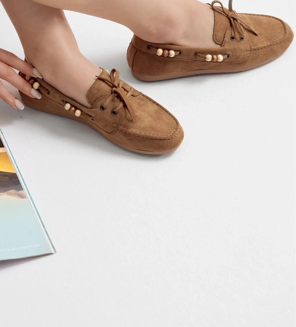 Tonny Black Kahverengi Tonny Black Rahat Kalip Kadın Boncuk Detaylı Günlük Babet