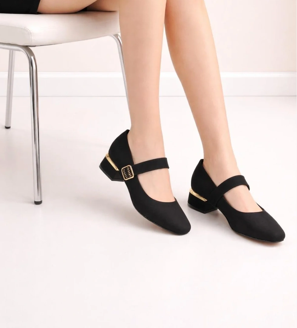 Odesa Ayakkabı Siyah Odesa Ayakkabı Odesa Zarif Kadın Altın Topuk veToka Detaylı ,Kare Burun Babet