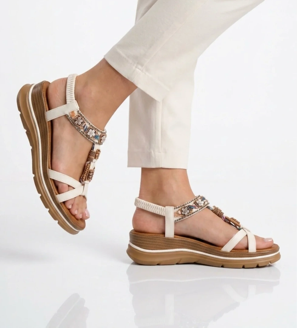 Voyager Beyaz Voyager Hakiki Deri Taş İşlemeli Kadın Sandalet B481 Z