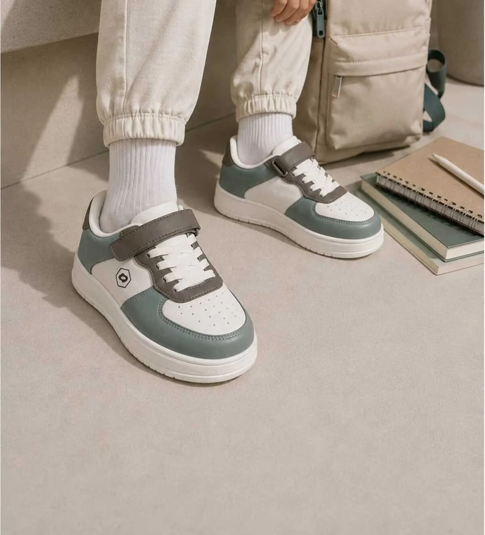Slipcat Unisex Çocuk Cırt Cırtlı, Konforlu, Hafif, Şık, Modern Tasarım, Günlük Sneaker Spor Ayakkabı
